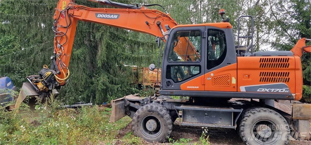 Doosan DX170W Wheeled excavators
