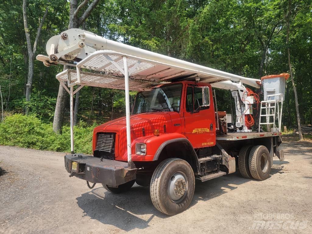 Freightliner FL80 Telescopic boom lifts