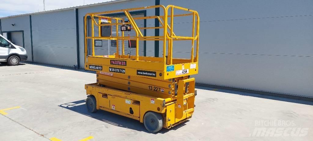 Haulotte Compact 10 Scissor lifts