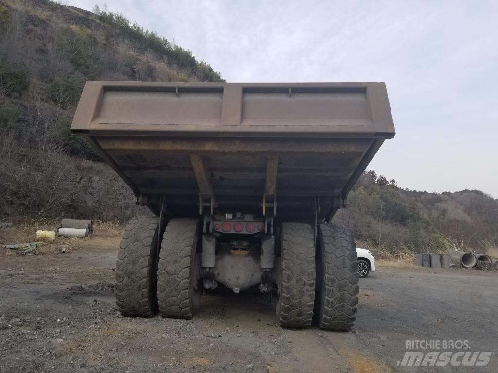  コマツ HD405-8 Tracked dumpers