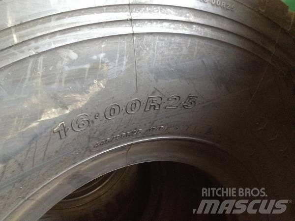 Hilo 1600R25 Tyres, wheels and rims