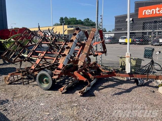 Kverneland Harv 6m Harrows