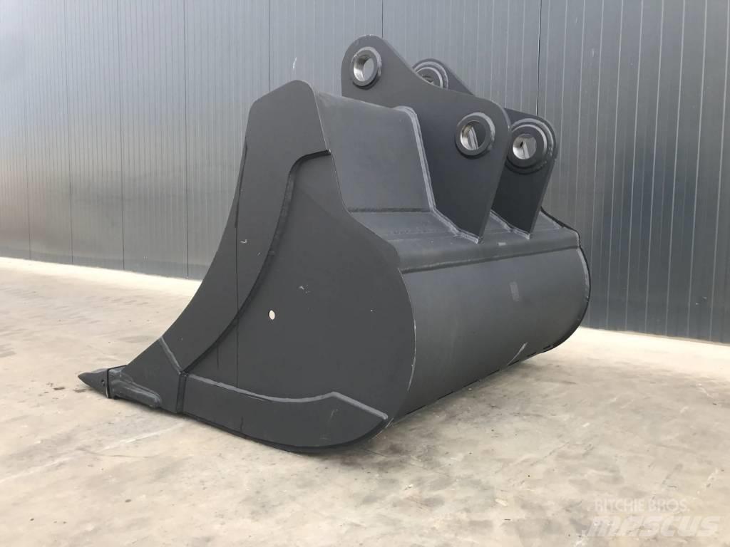 Volvo EC220 Buckets