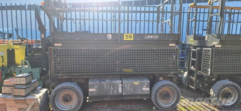 JLG M 3369 Scissor lifts