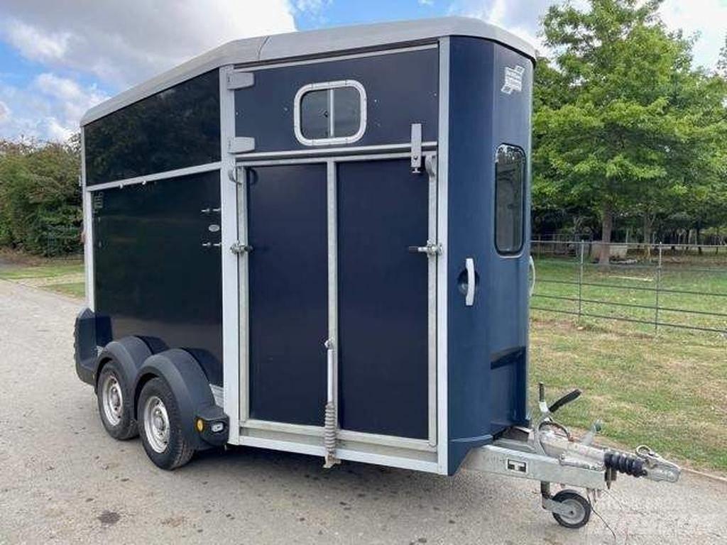 Ifor Williams HB 511 Livestock transport