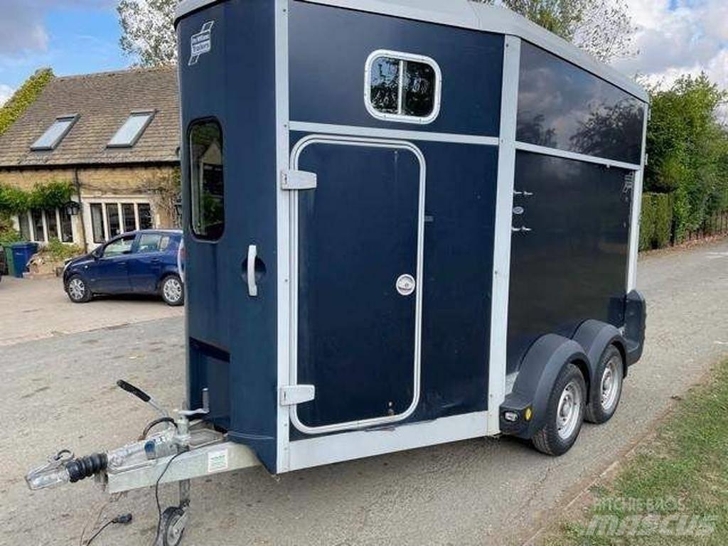 Ifor Williams HB 511 Livestock transport