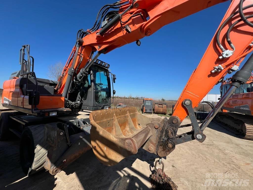 Doosan DX140W-5 Wheeled excavators