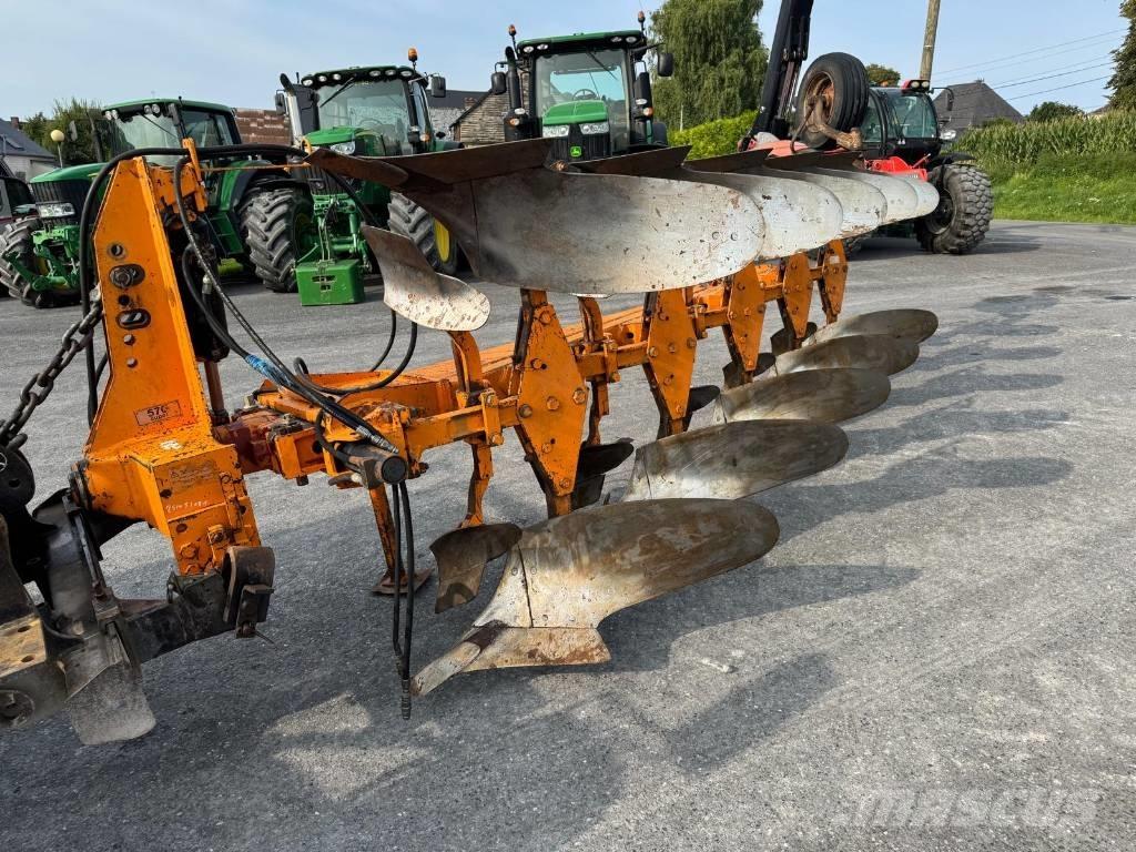 Huard 570 SUPER Reversible ploughs