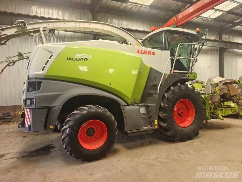 CLAAS Jaguar 850 Forage harvesters