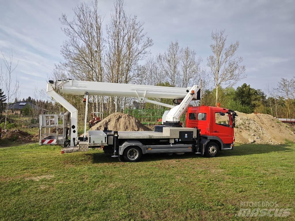 Ruthmann T 330 Truck mounted platforms