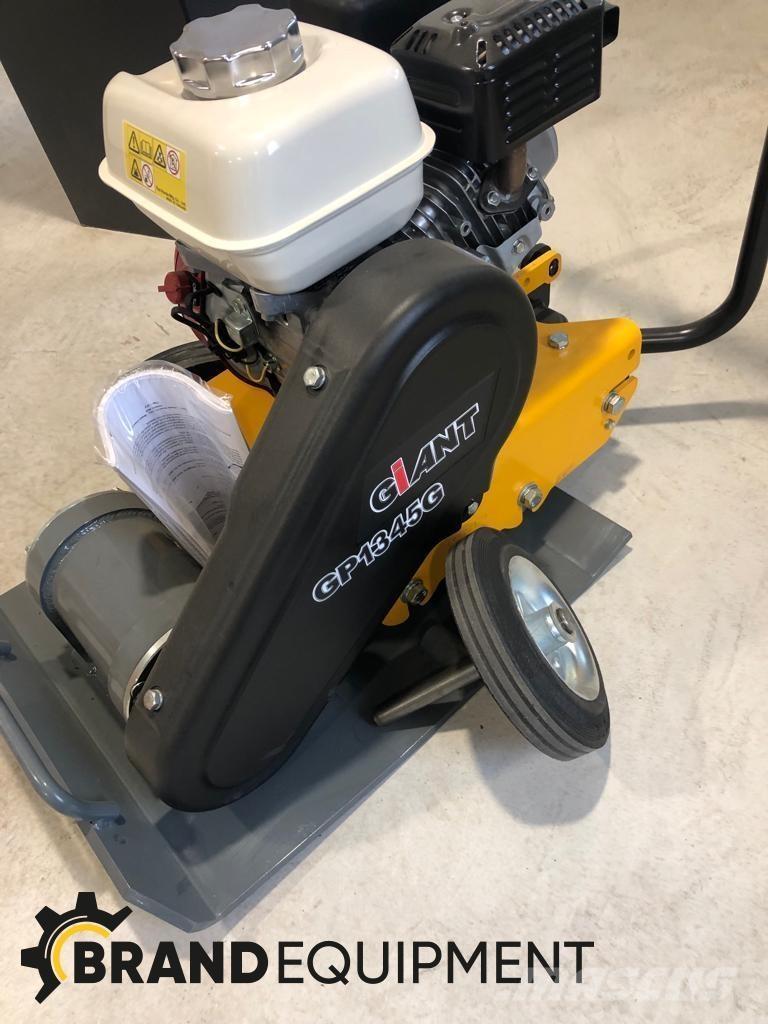 GiANT GP1345G Plate compactors