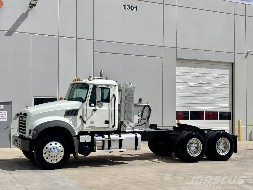 Mack Granite Prime Movers