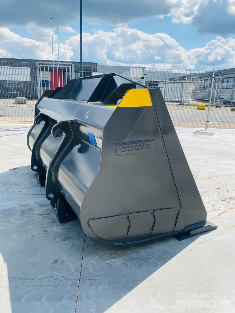 Volvo L 120 Buckets