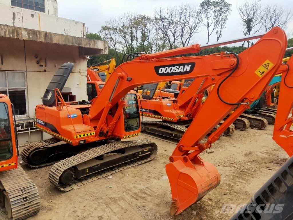 Doosan DH220LC-7 Crawler excavators