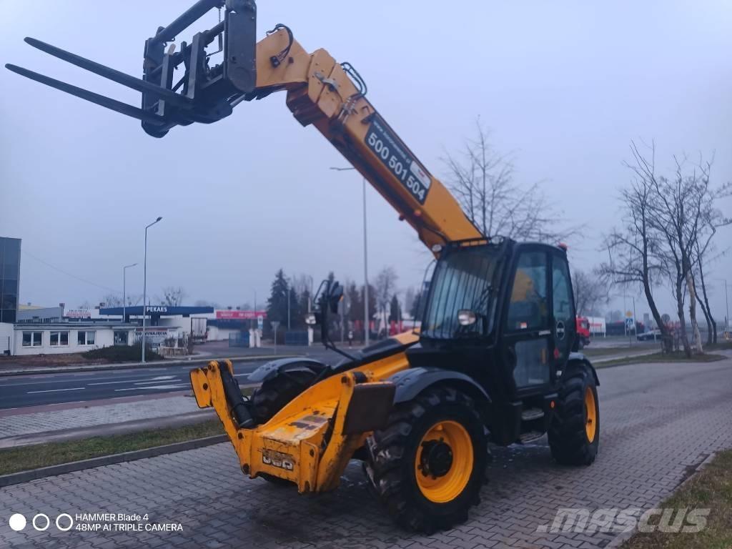 JCB 535-140 Hiviz Telescopic handlers