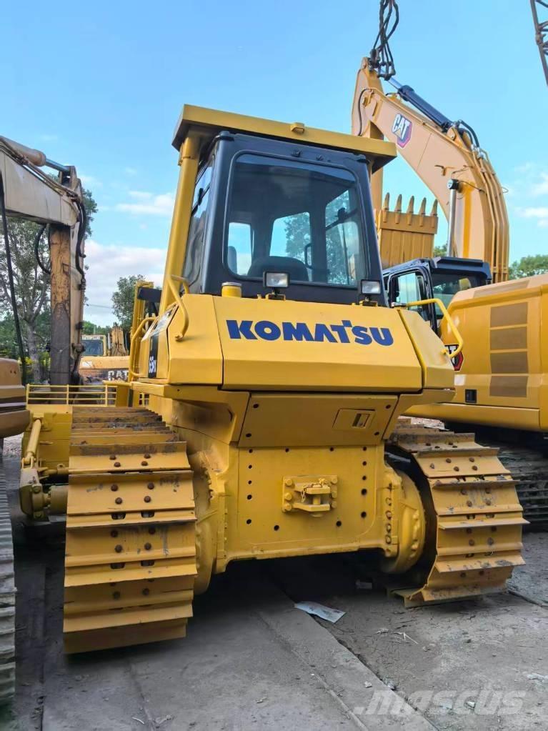 Komatsu D 65 PX-12 Crawler dozers