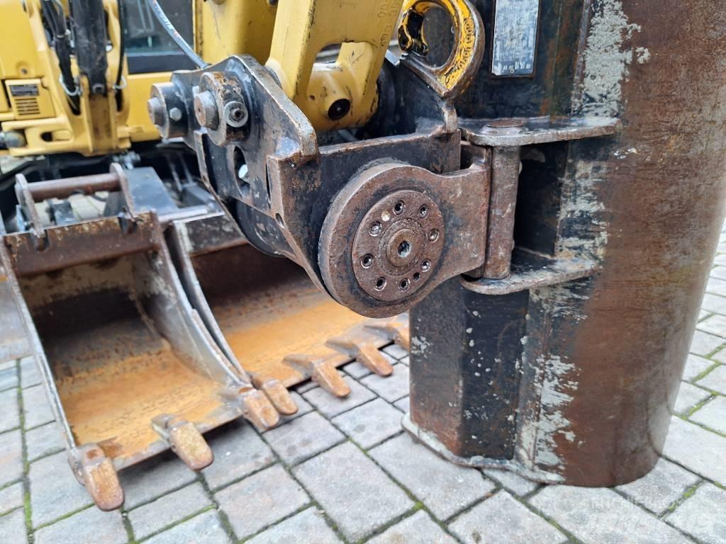 CAT 305 E2 + Powertilt Mini excavators < 7t (Mini diggers)