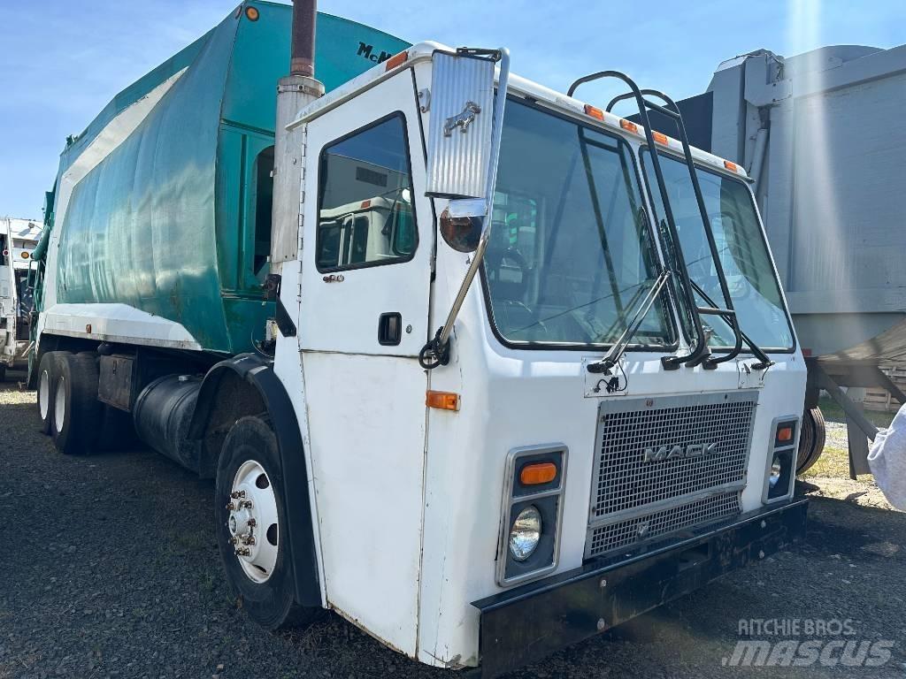 Mack LE Waste trucks