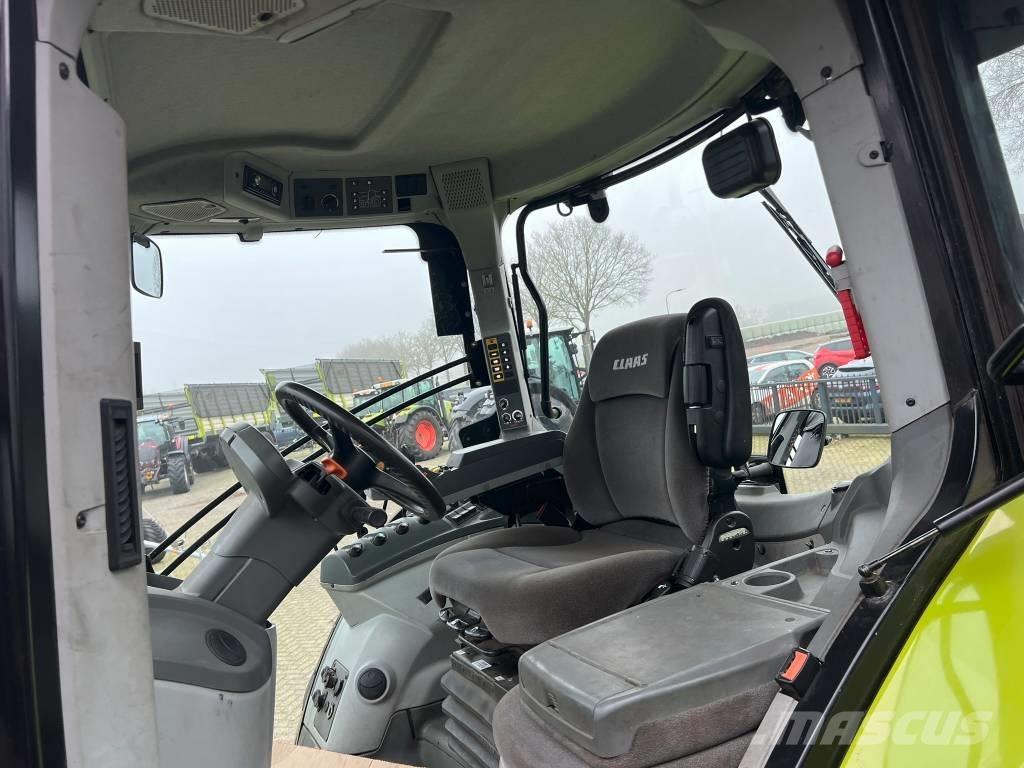 CLAAS Axion 800 Cis Tractors