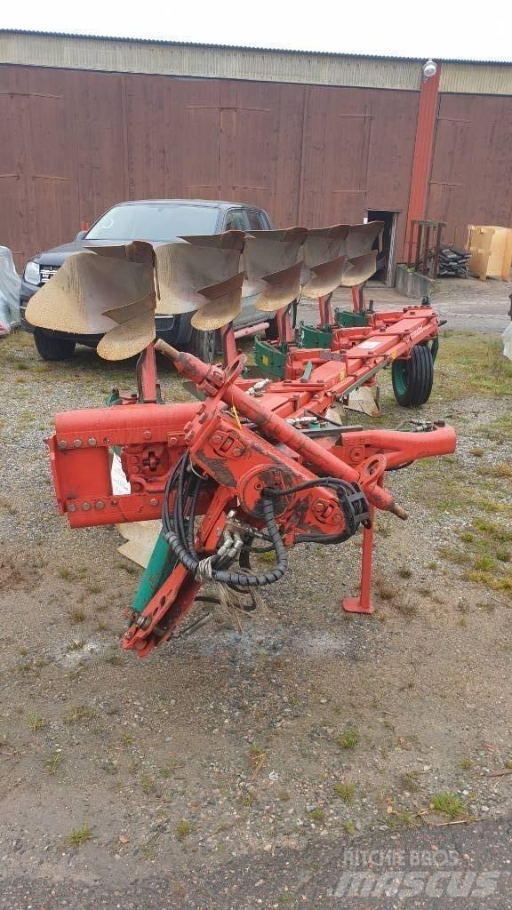 Kverneland ES85 Reversible ploughs