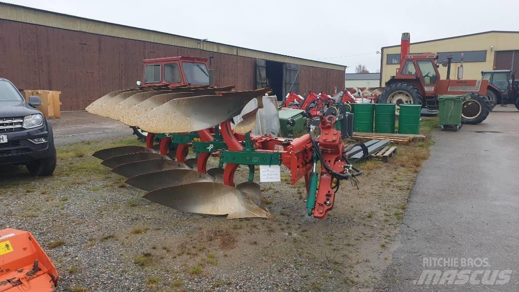 Kverneland ES85 Reversible ploughs