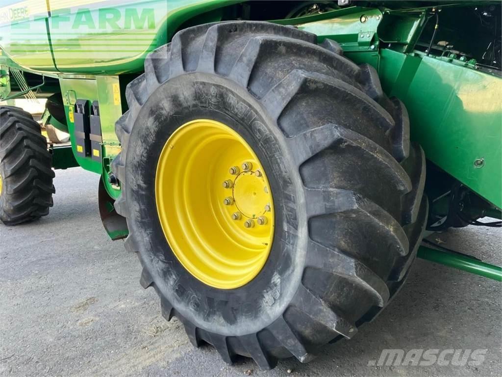 John Deere t560hm Combine harvesters