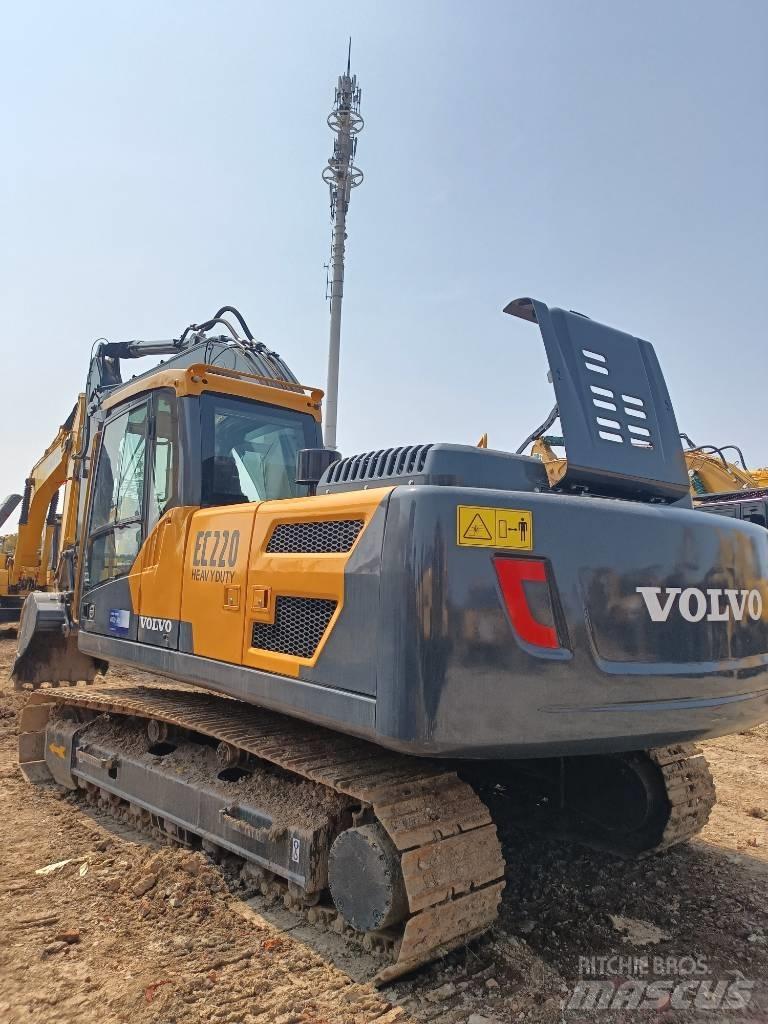 Volvo EC 220 Crawler excavators
