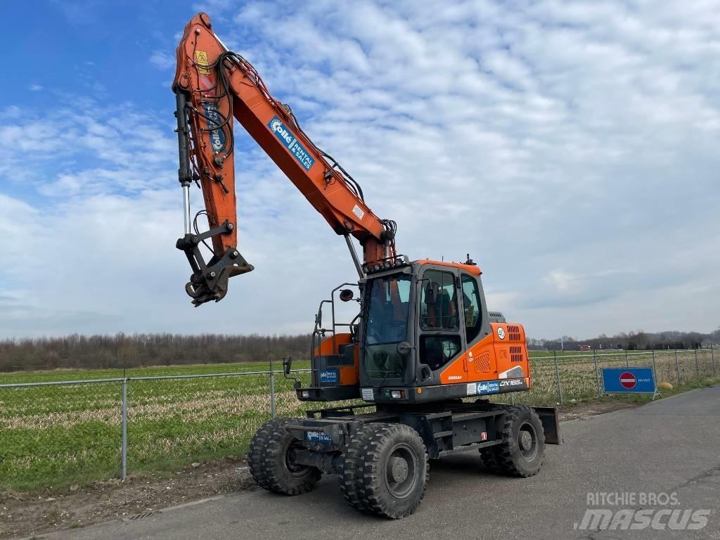 Doosan DX165W-5 Wheeled excavators