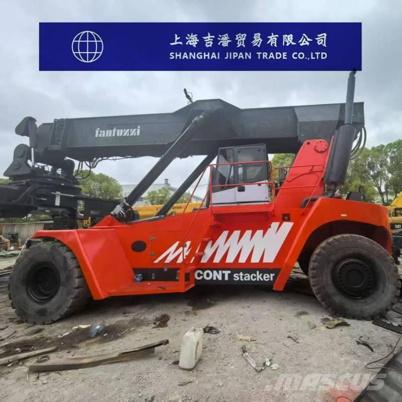 Fantuzzi CS 45 KM Reach stackers