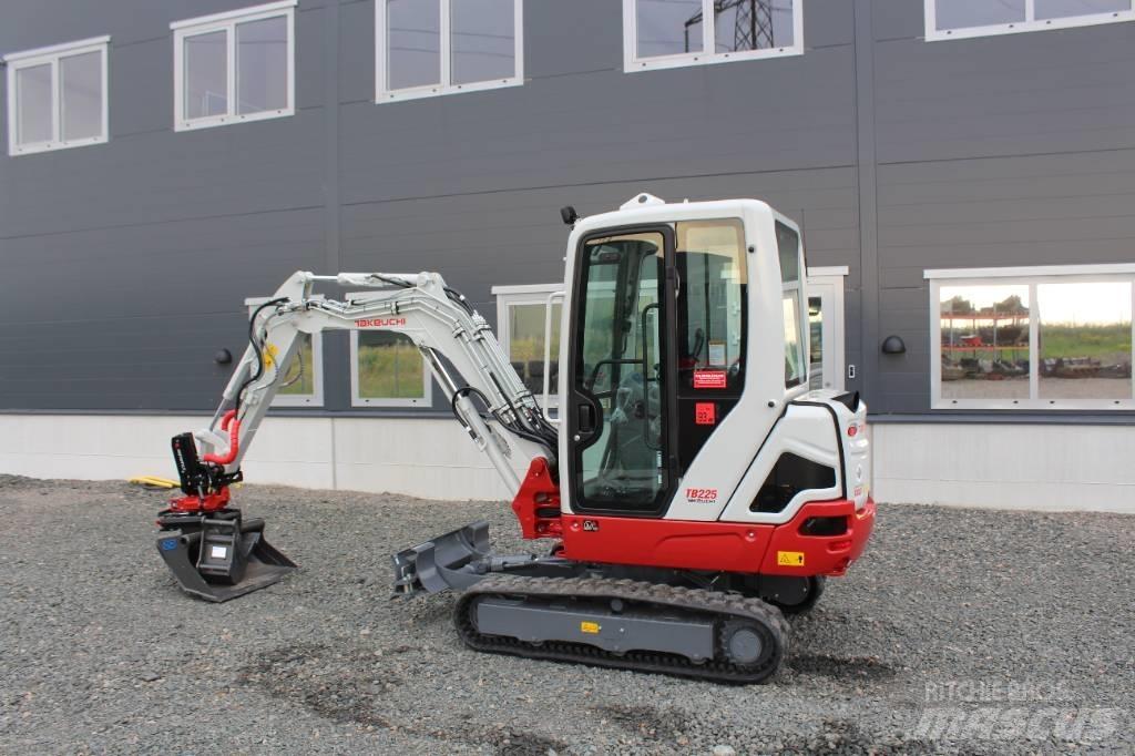 Takeuchi TB 225 Mini excavators < 7t (Mini diggers)