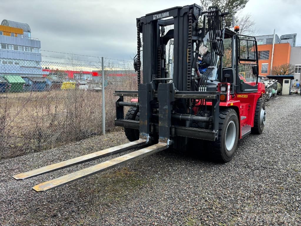 Kalmar DCG 120-6 Diesel trucks