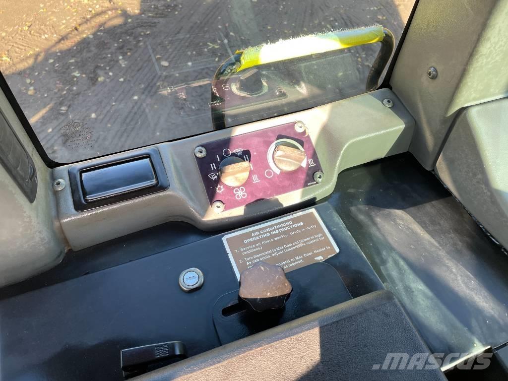 CAT 953 C Crawler loaders