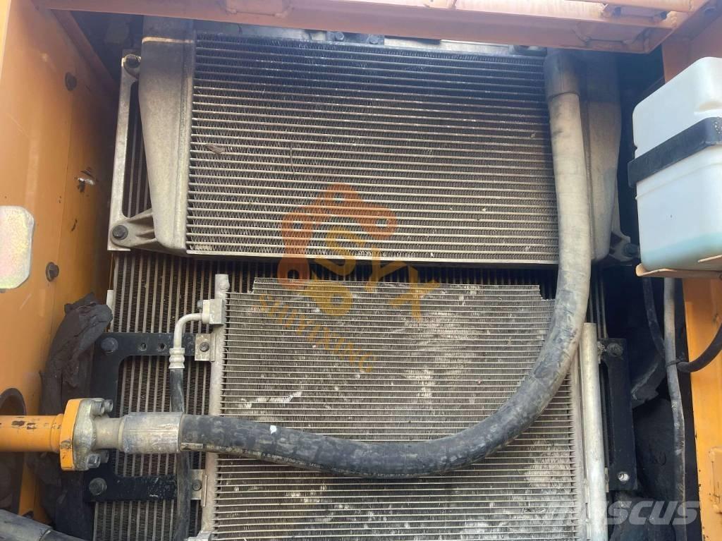 Hyundai R225-9 T Crawler excavators