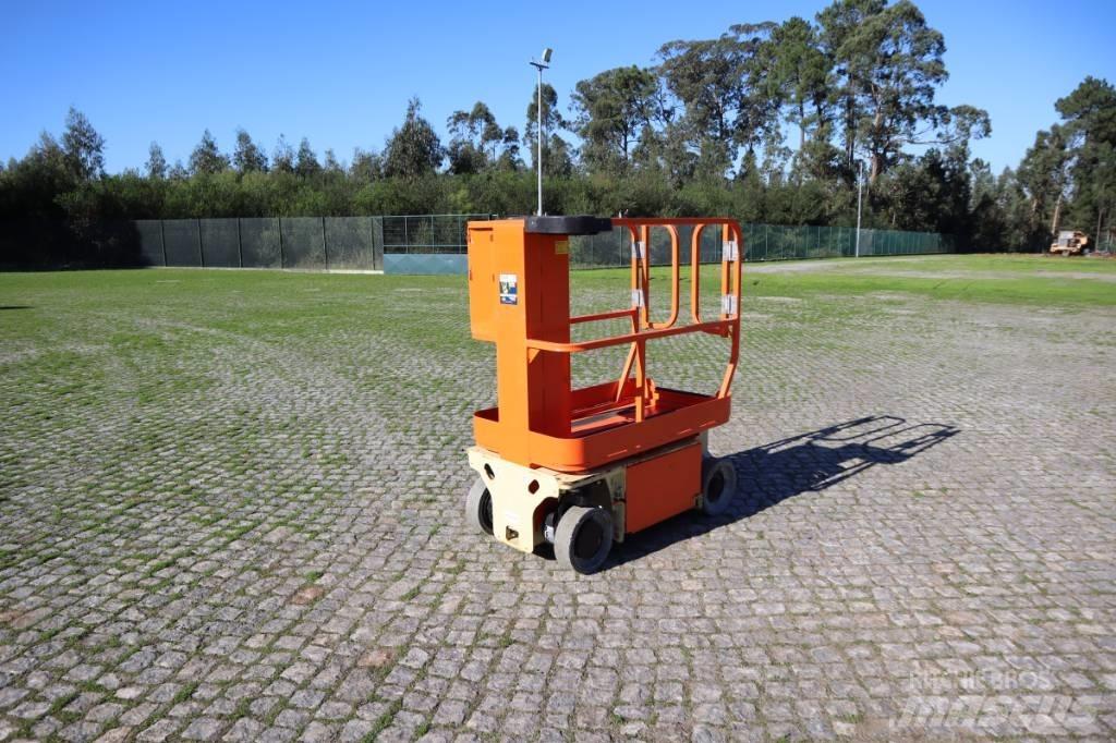 JLG 1230ES Used Personnel lifts and access elevators