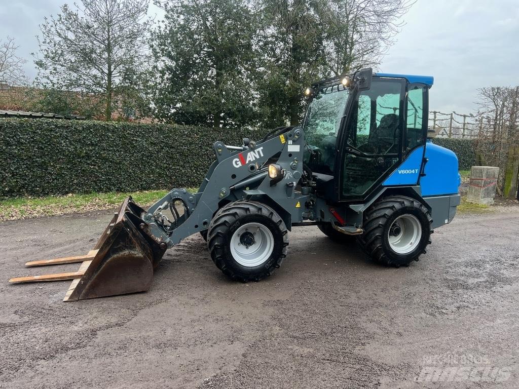 GiANT V 6004 T Multi-purpose loaders