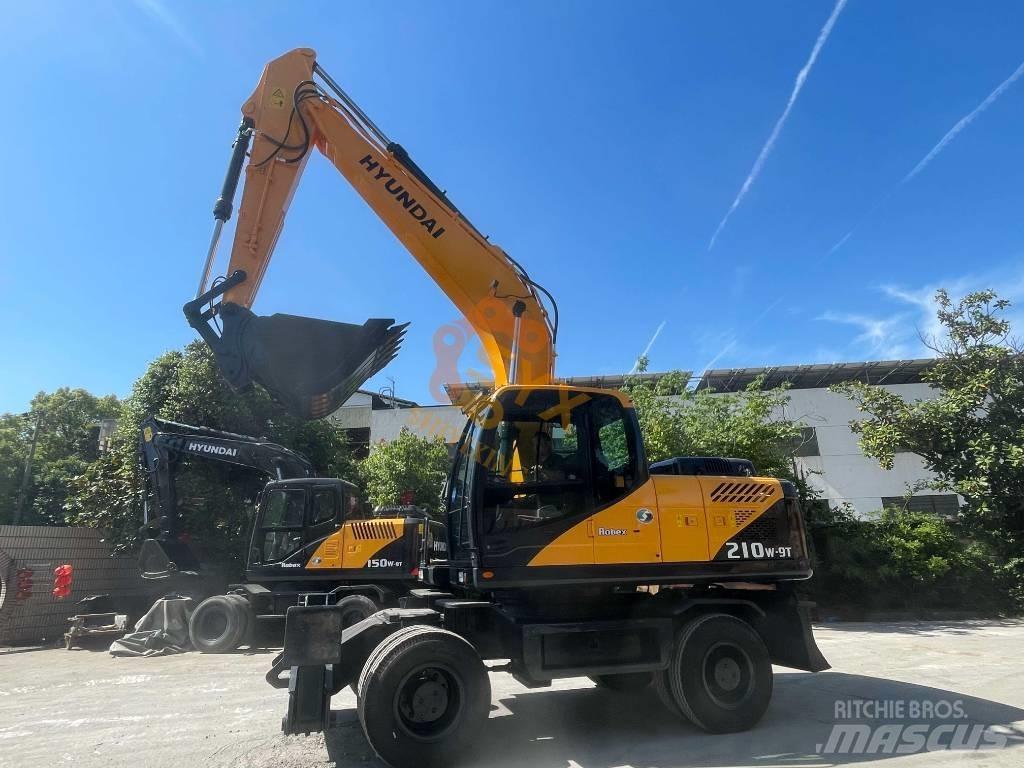 Hyundai Robex 210W-9 Wheeled excavators