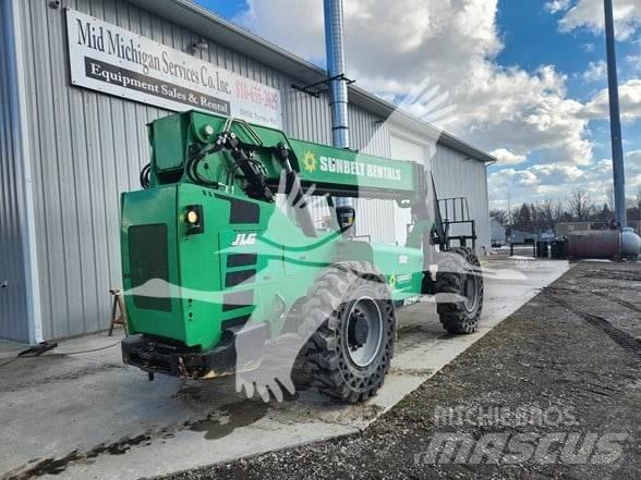 SkyTrak 6042 Telescopic handlers