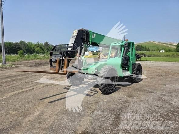 SkyTrak 8042 Telescopic handlers