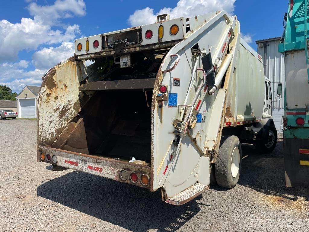 GMC T7500 Waste trucks