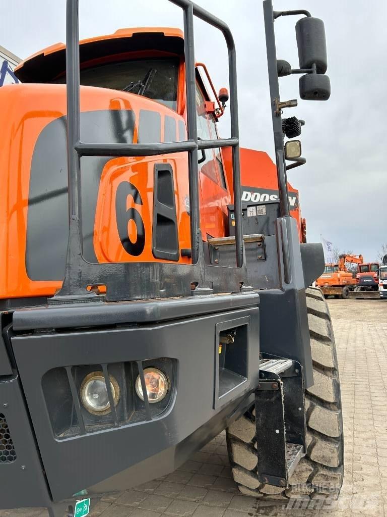 Doosan DA30 Articulated Haulers