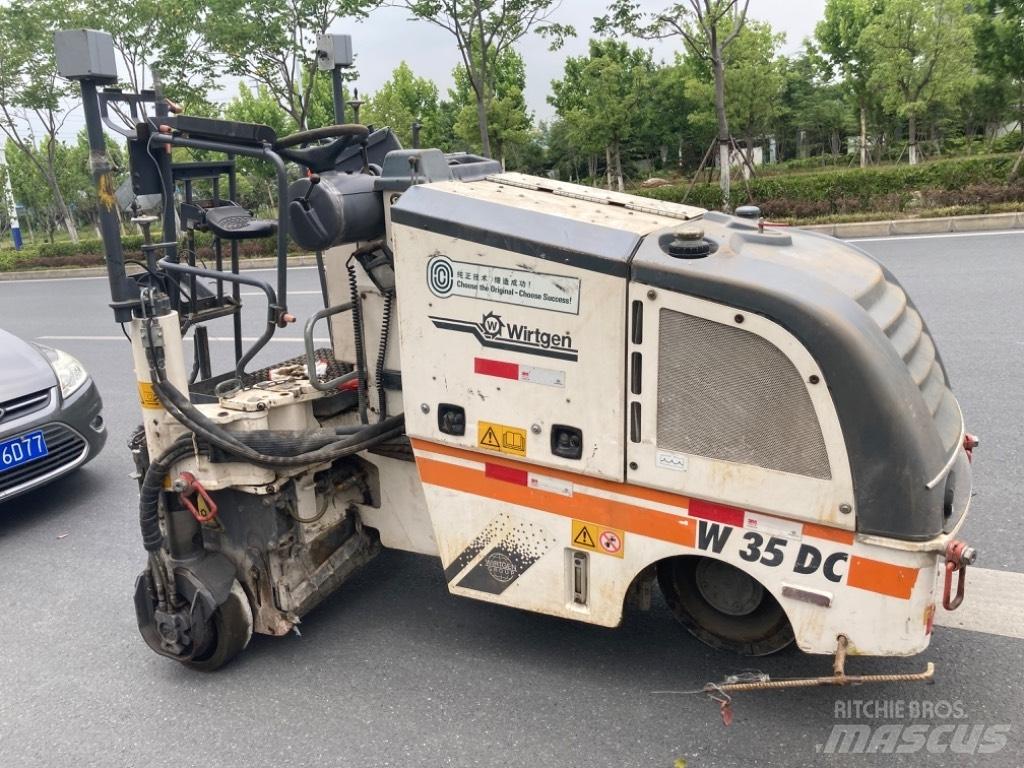 Wirtgen W35DC Asphalt cold milling machines