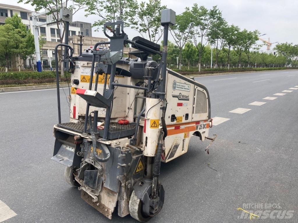 Wirtgen W35DC Asphalt cold milling machines