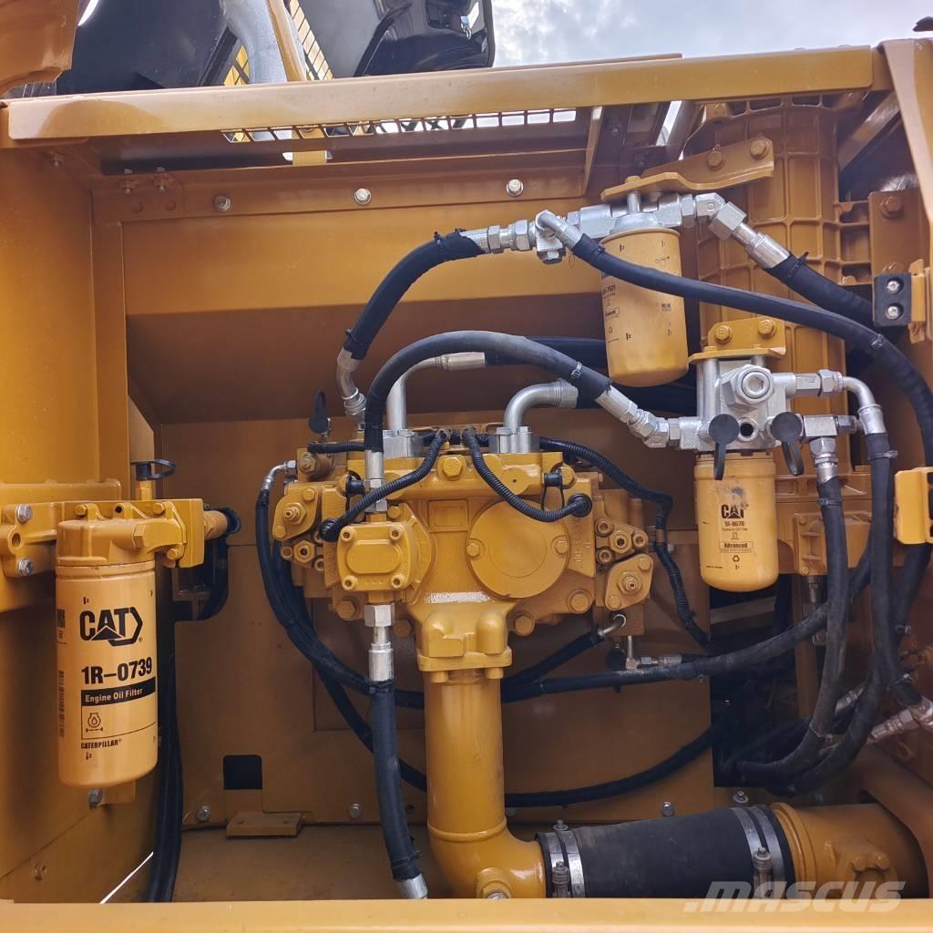 CAT 324 D2L Crawler excavators