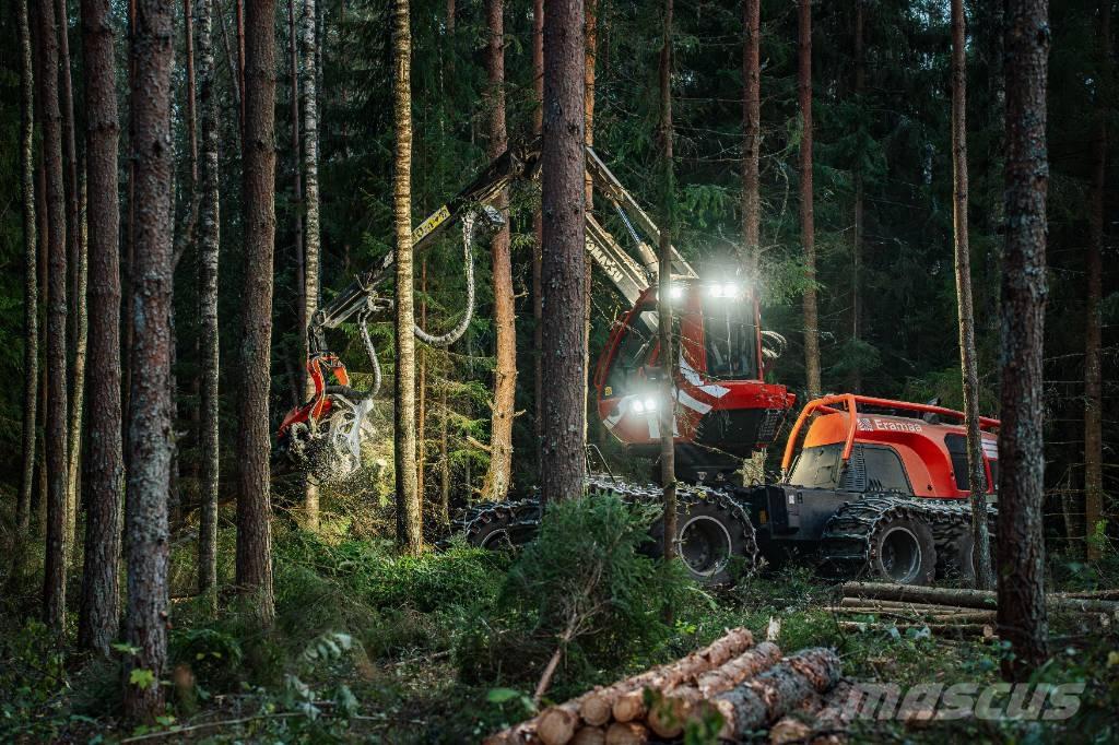 Komatsu 931XC Harvesters
