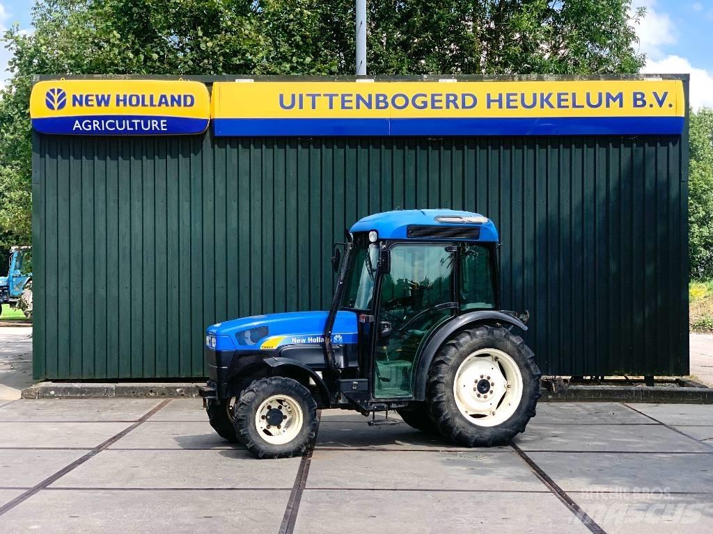 New Holland TN95VA Tractors