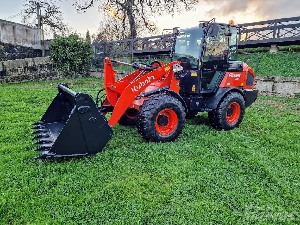 Kubota R 065 Wheel loaders