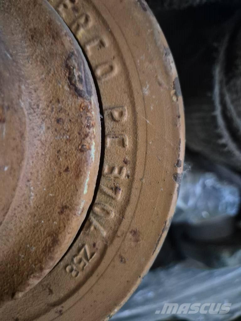 CAT D 6 Tracks, chains and undercarriage