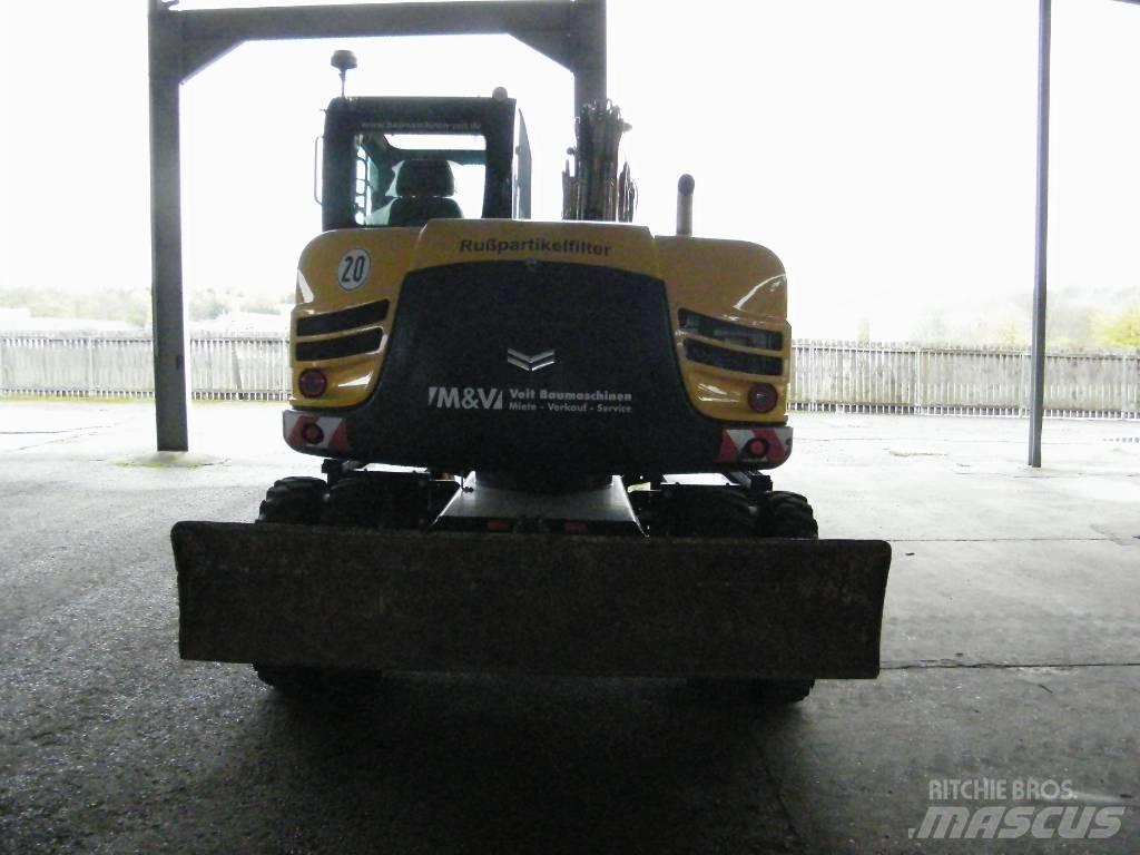 Yanmar B95W Wheeled excavators