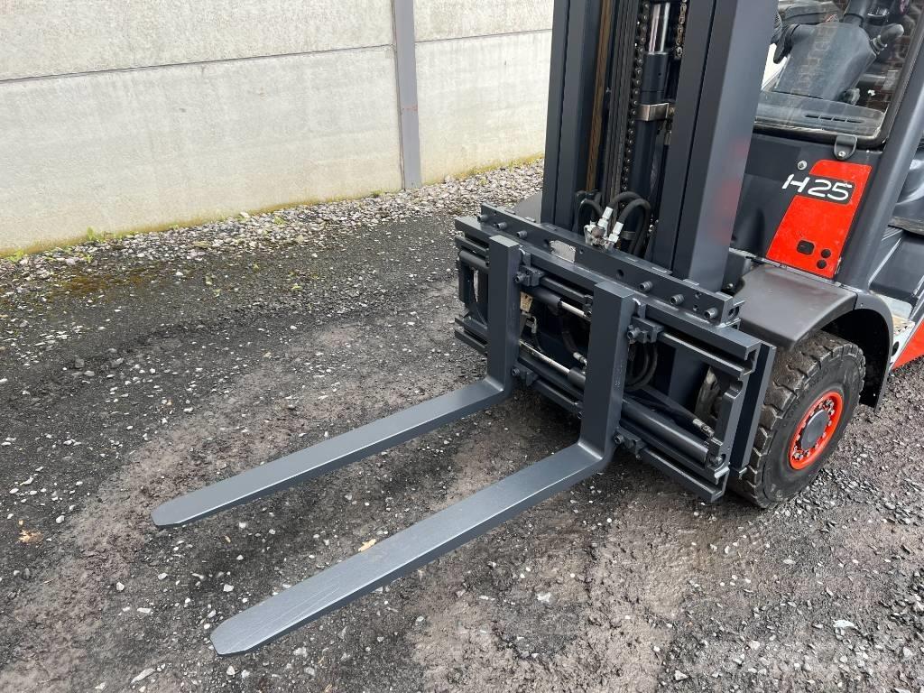 Linde H25D-01 Diesel trucks