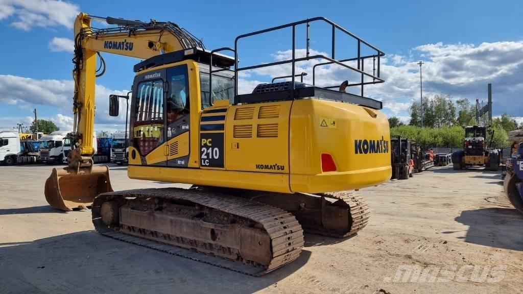 Komatsu PC 210 LC-11 Crawler excavators